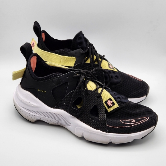 Nike Huarache Type Black 2019 - Picture 3 of 10